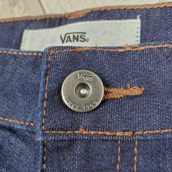 Vans Boyfriend Cuff Shorts - Picture 3 of 8